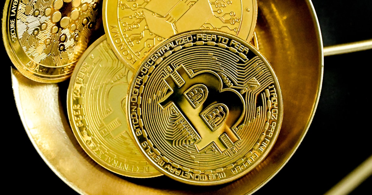 Investasi Emas vs Investasi Lain: Mana yang Lebih Menguntungkan?