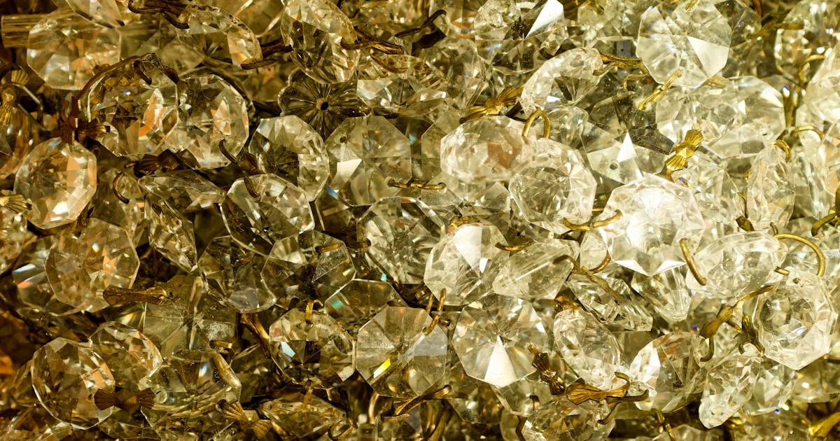 Harga Emas Hari Ini dan Prediksi: Panduan Investasi Emas 2026