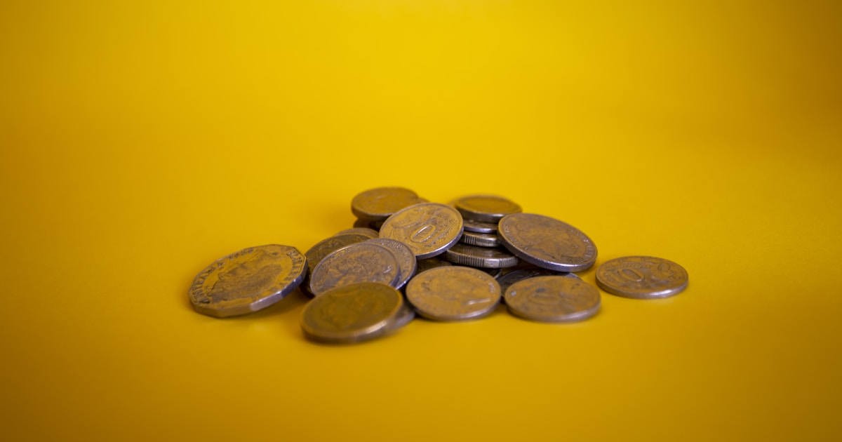 Investasi Emas vs Investasi Lain: Mana yang Lebih Menguntungkan?